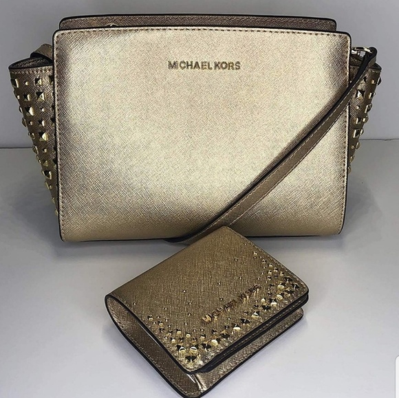 Michael Kors Handbags - GIFTED💞🎄💞Mk Studed  selma BAG ONLY